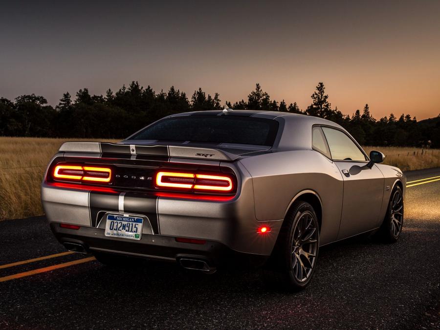  Dodge Challenger SRT 392 2015 года  (фото 13 из 21)